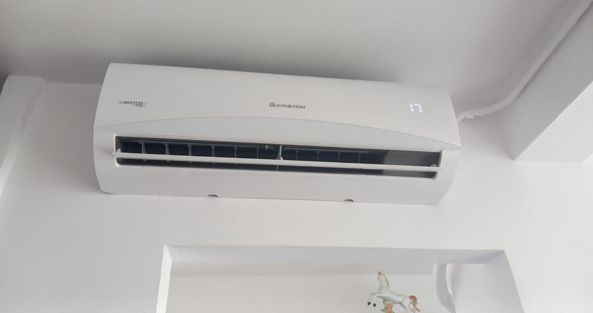 Lovely 1 Bedroom Apartment With Free Street Parking Bukarest Exterior foto